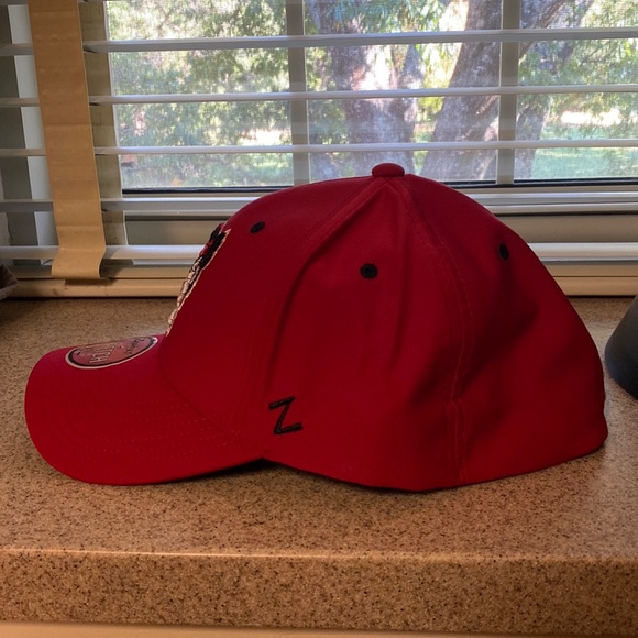 NC State University Hat! size: Stretch XL - Picture 2 of 4